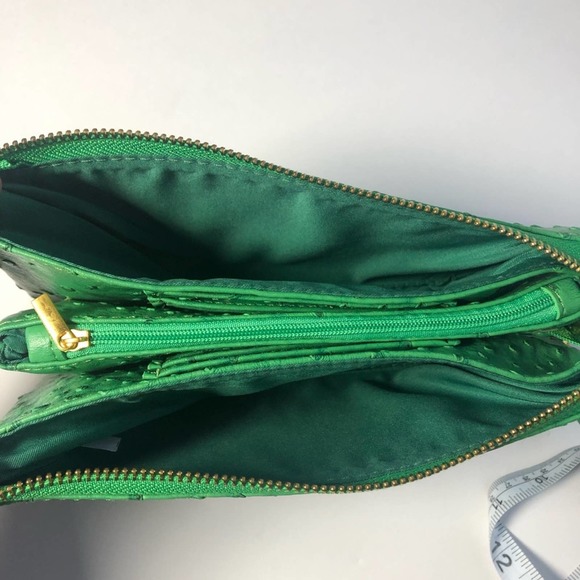 WRISTLET /CLUTCH /SMALL WALLET PURSE TONS OF POCKETS/STORAGE FOR A SMALL BAG - Picture 5 of 8